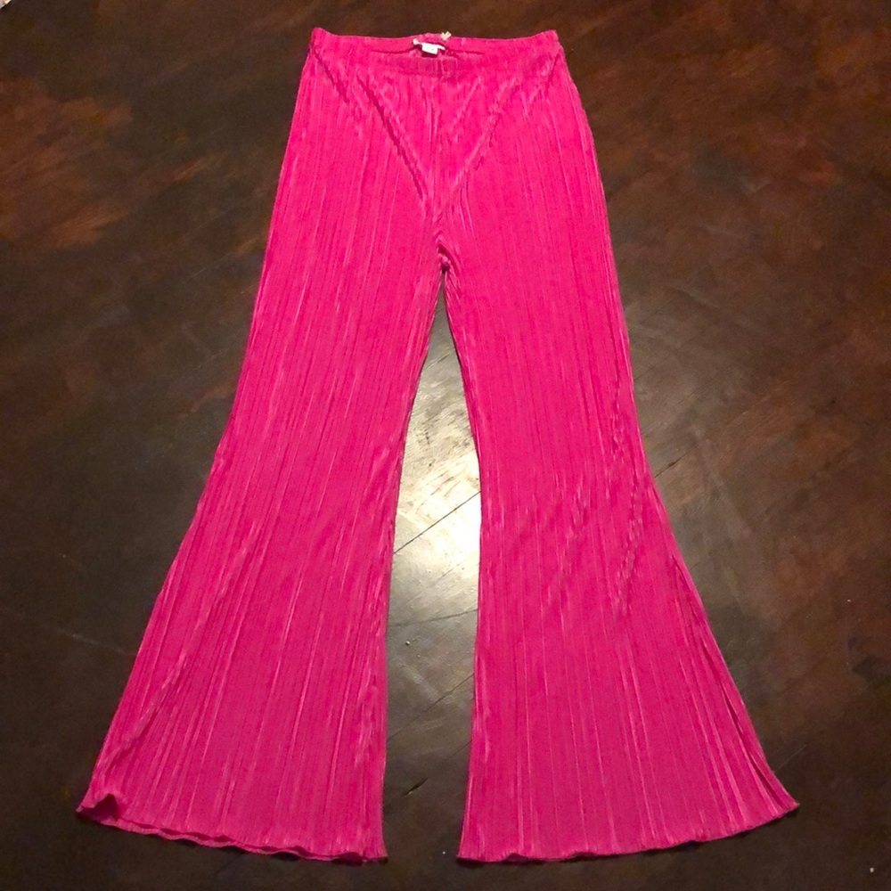 Always Fits Plisse Pants in Fuchsia Pink NWOT